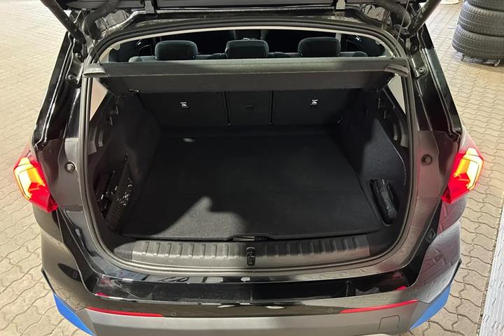 Sort BMW iX1 fra 2023
