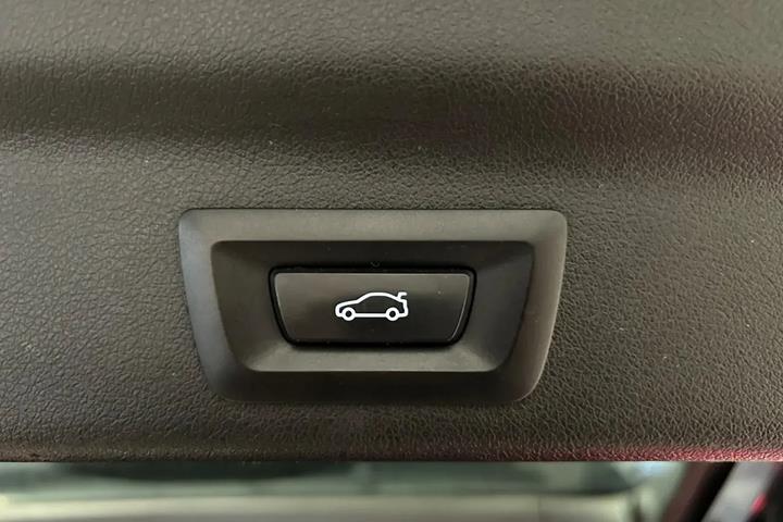 Sort BMW iX1 fra 2023