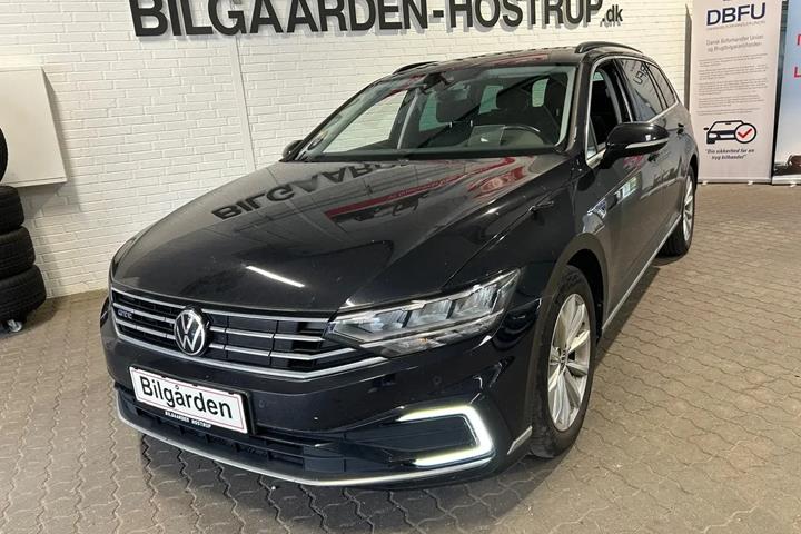 Sort VW Passat fra 2021