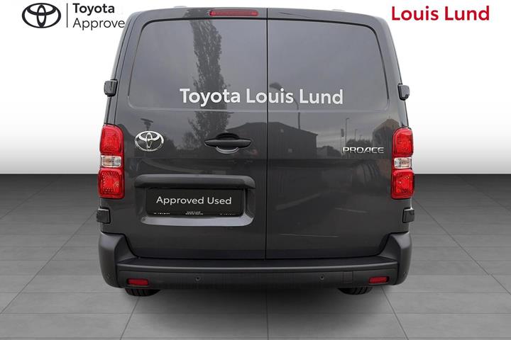 Grå Toyota ProAce fra 2026