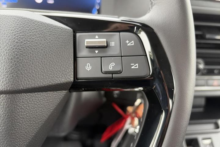 Grå Toyota ProAce fra 2026