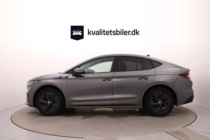 Grå Skoda Enyaq fra 2024