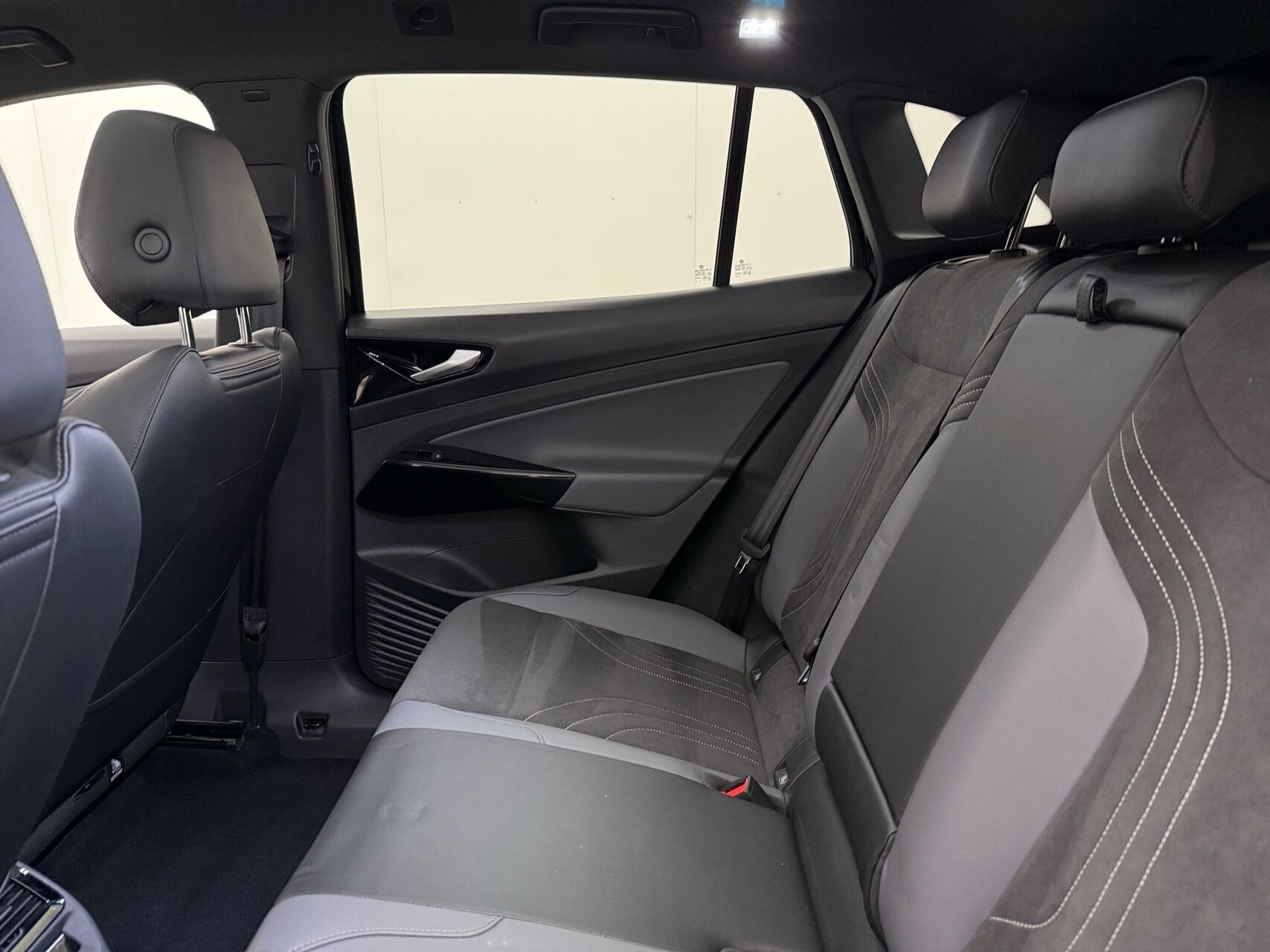 Sort VW ID.4 fra 2023