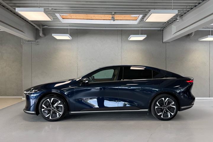 undefined Mazda 6e fra 2026