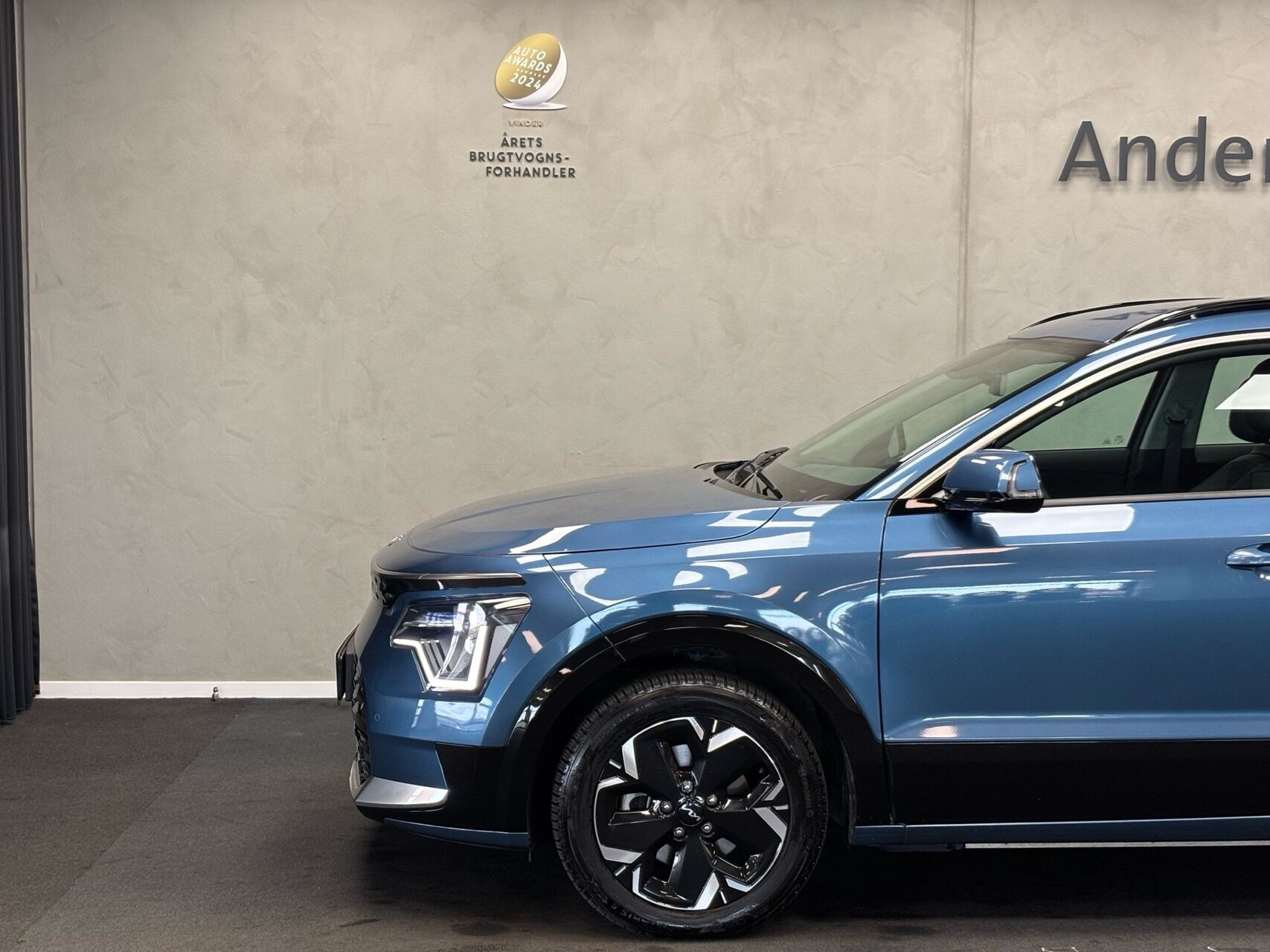 Blå Kia Niro EV fra 2025