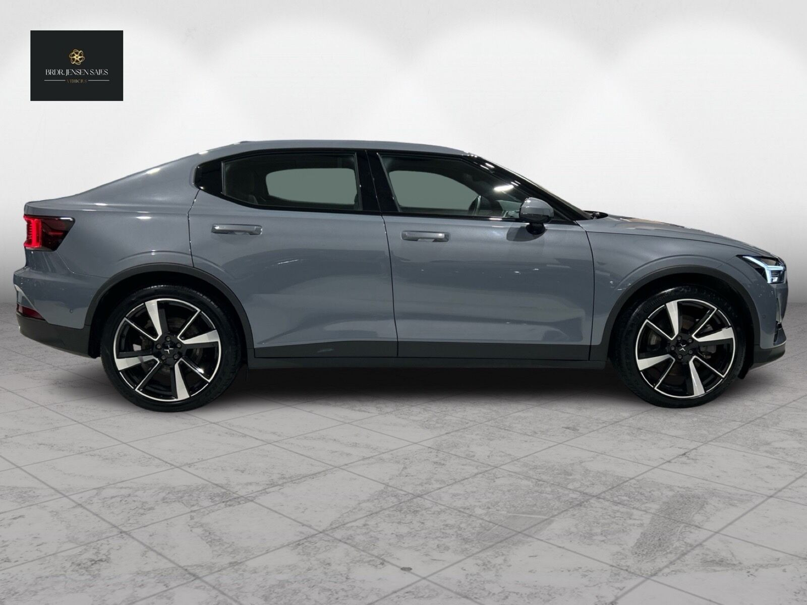 Grå Polestar 2 fra 2022