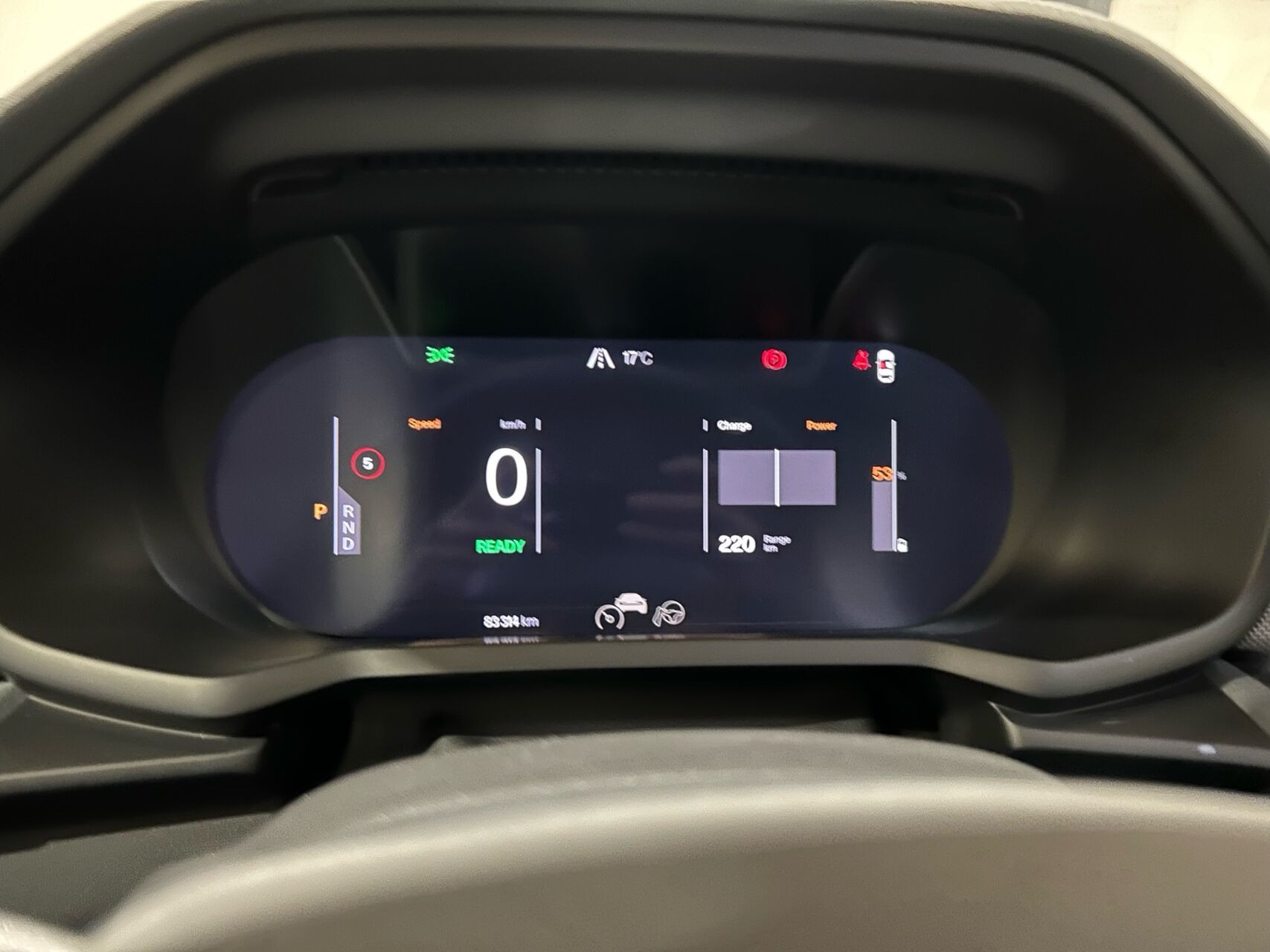 Grå Polestar 2 fra 2022