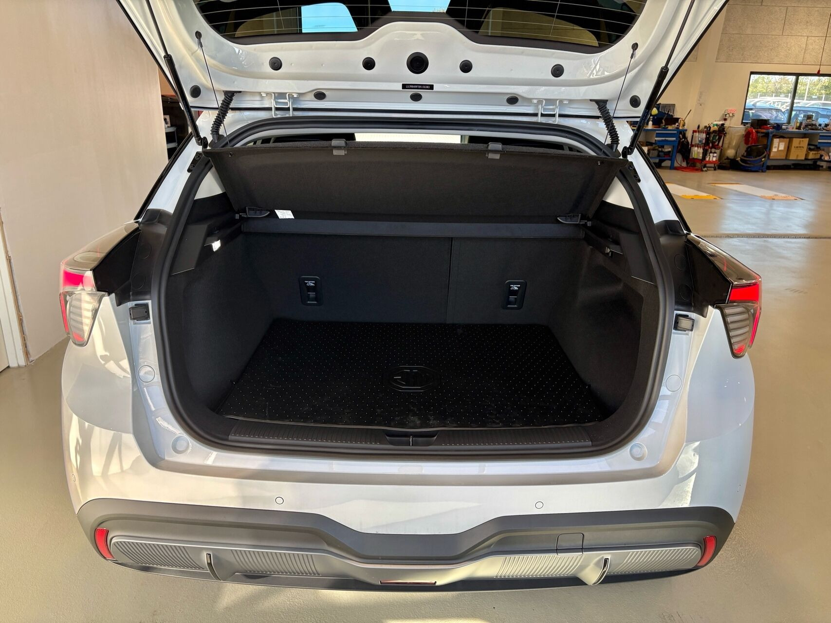 Hvid MG MG4 Electric fra 2026