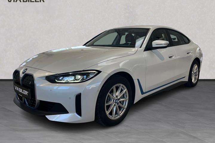 Hvid BMW i4 fra 2022