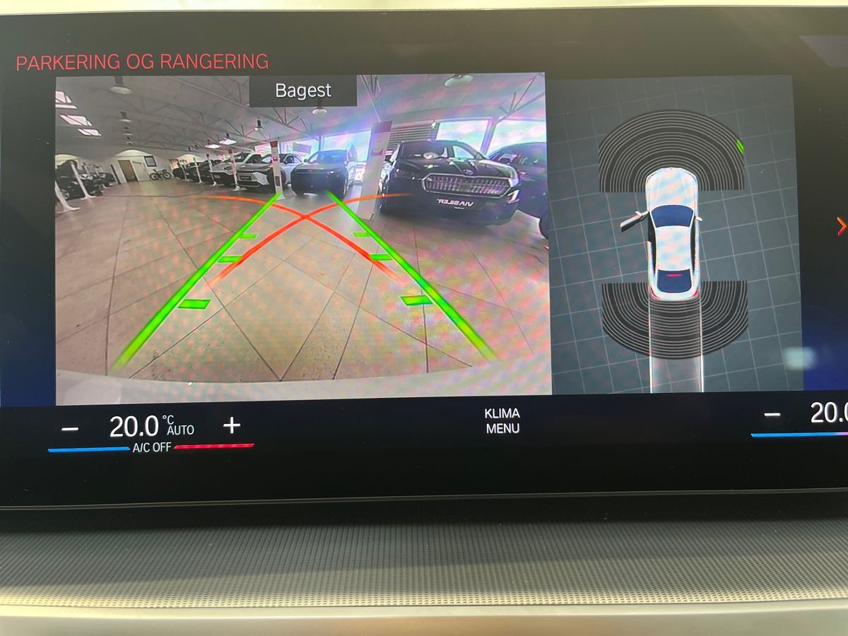 Hvid BMW i4 fra 2022