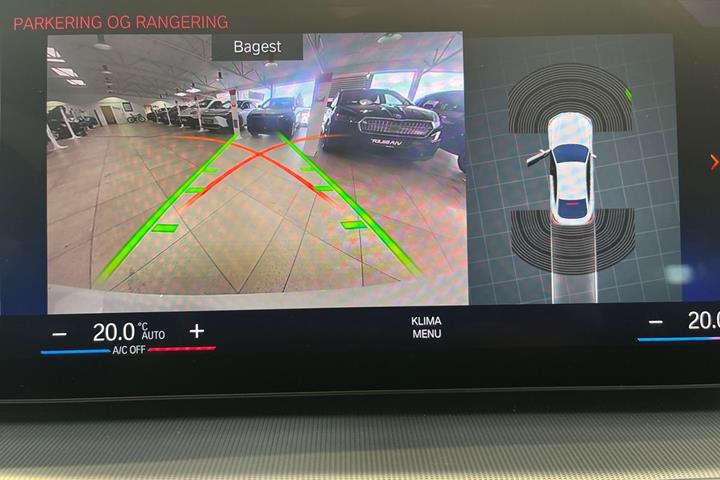 Hvid BMW i4 fra 2022