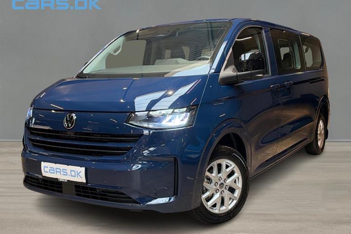 Blå VW e-Caravelle fra 2025 set udefra