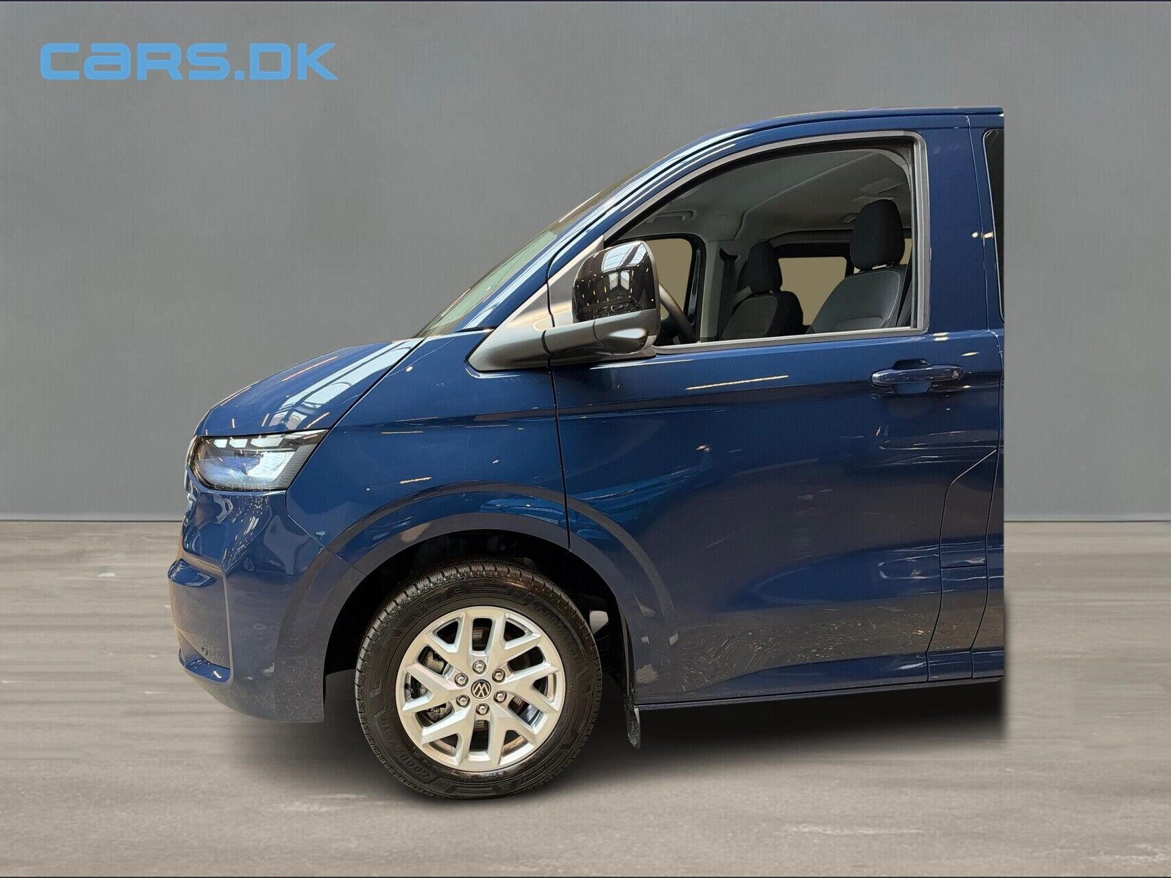 Blå VW e-Caravelle fra 2025