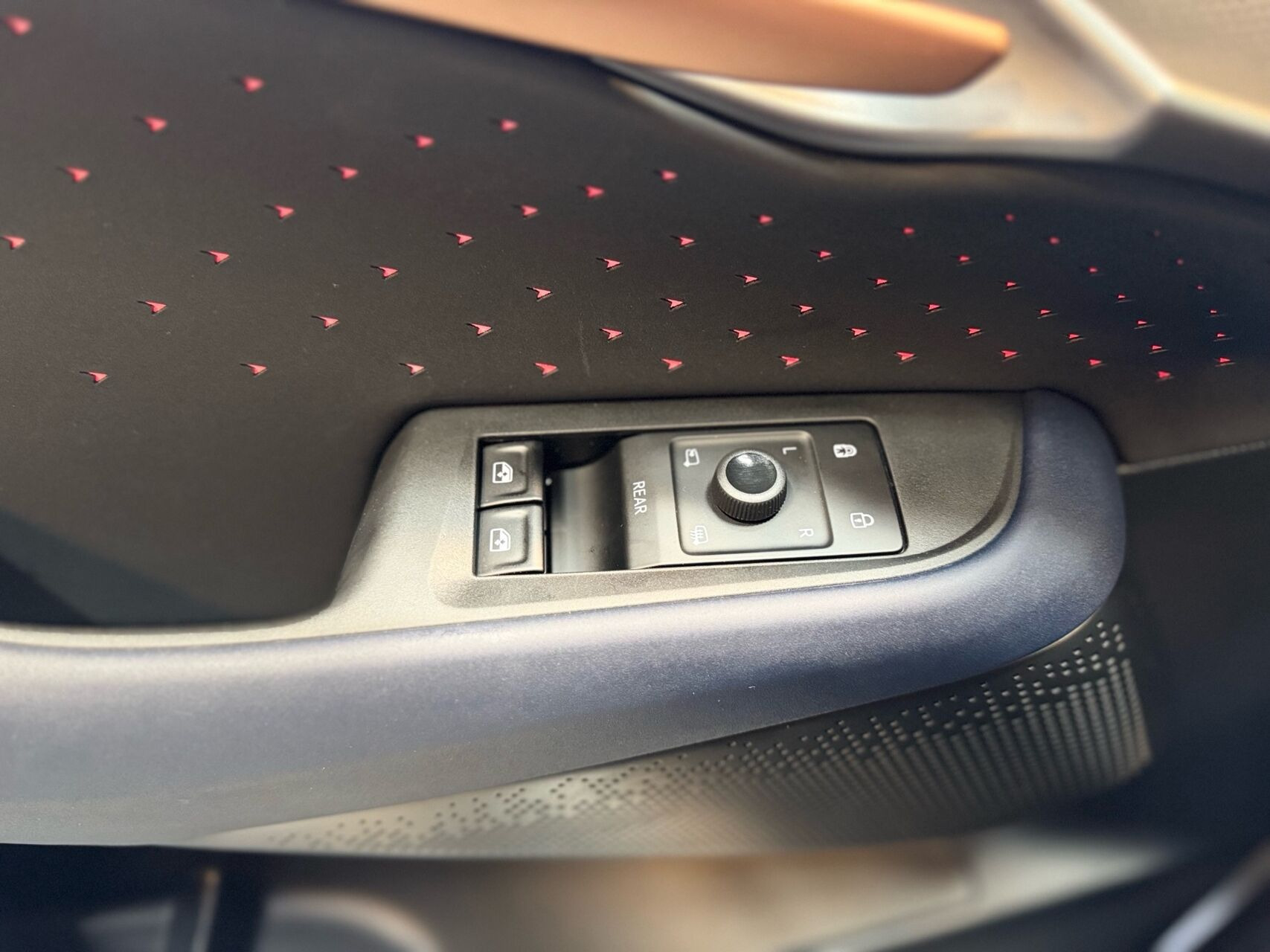 undefined Cupra Tavascan fra 2024