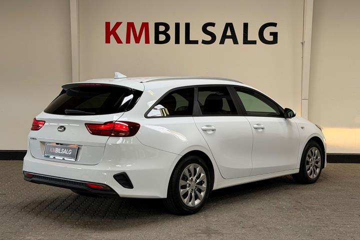 Hvid Kia Ceed fra 2019