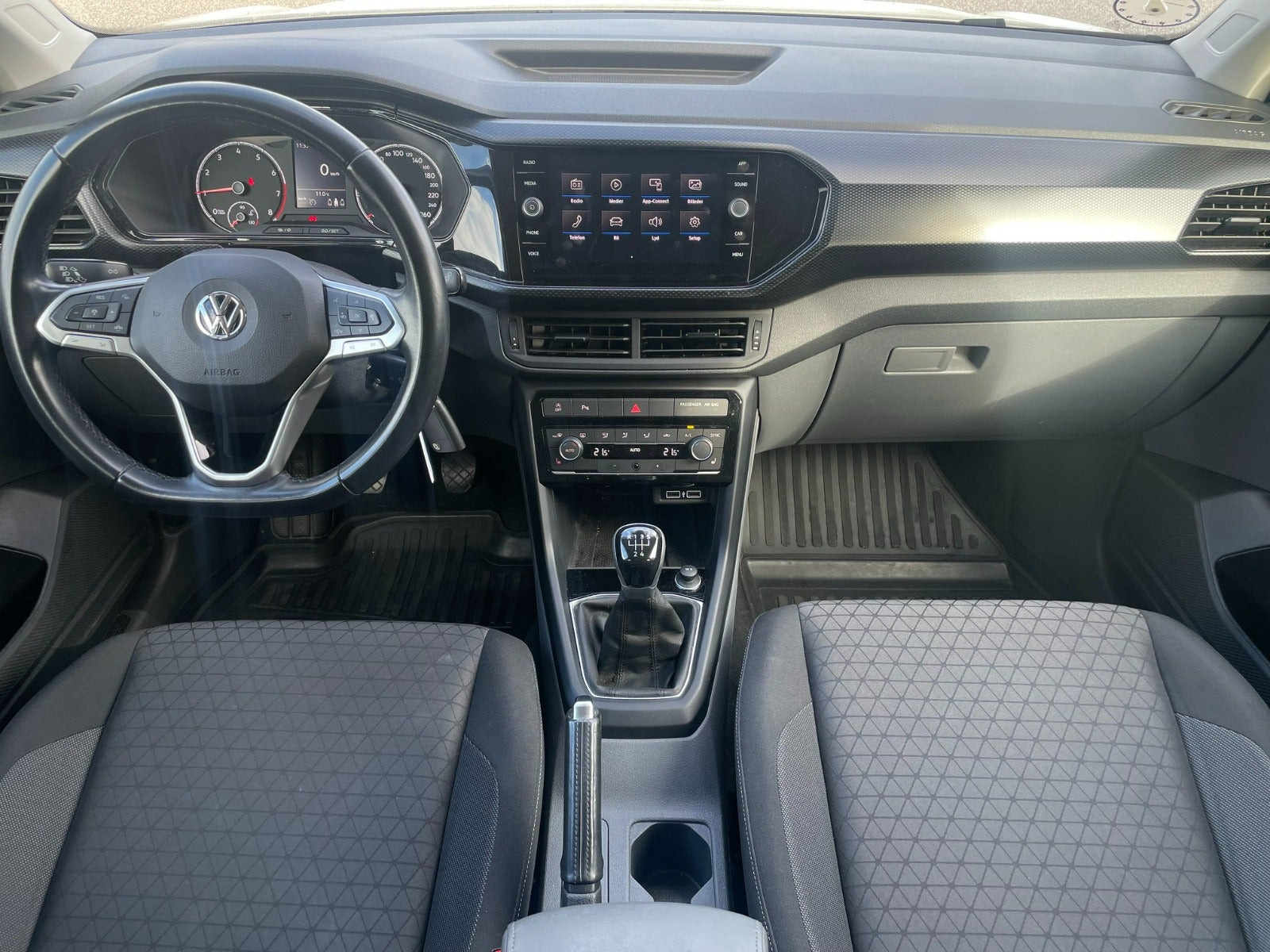 Hvid VW T-Cross fra 2019