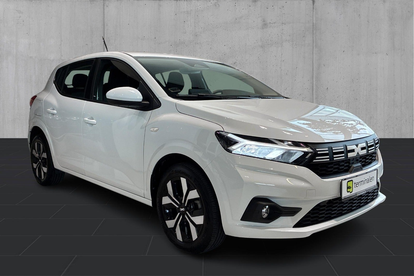 Hvid Dacia Sandero fra 2024