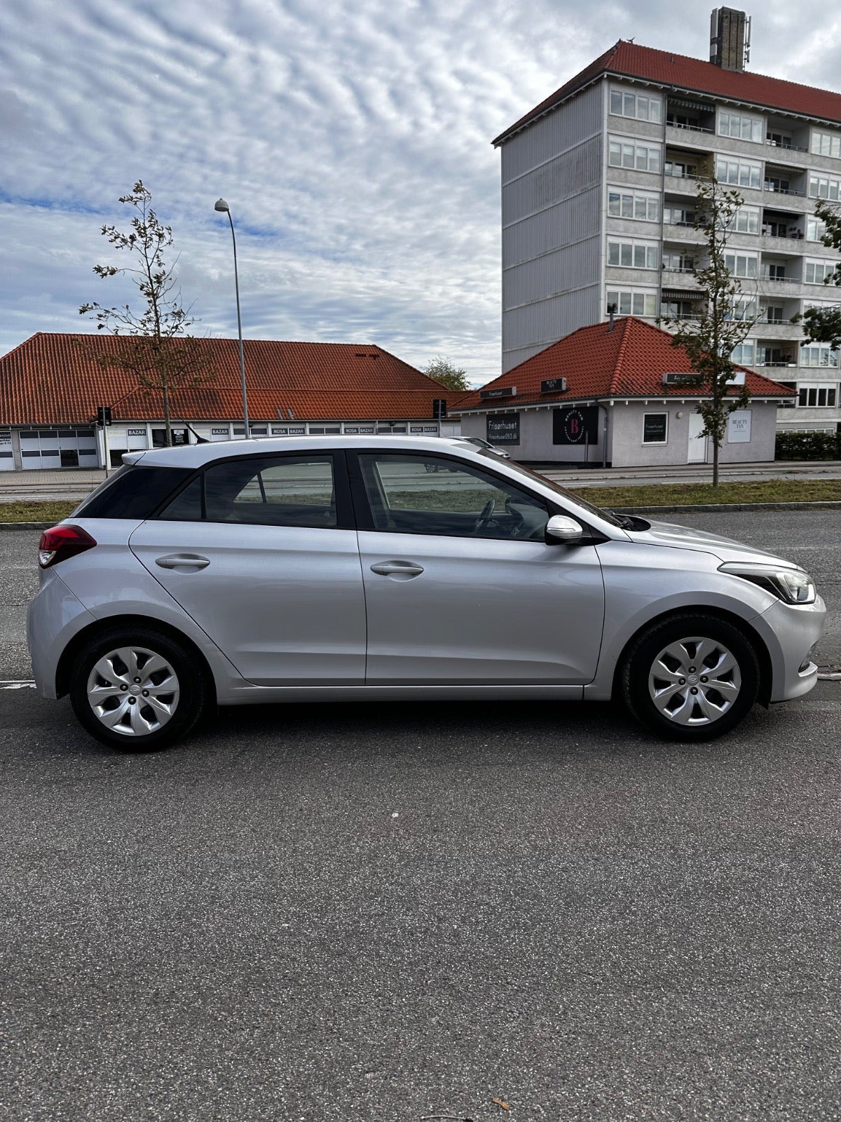 Sølv Hyundai i20 fra 2016