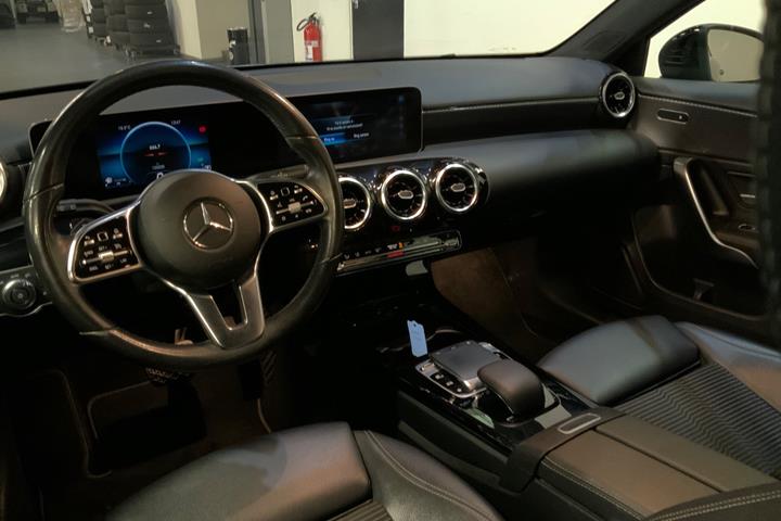 Sort Mercedes A200 fra 2019