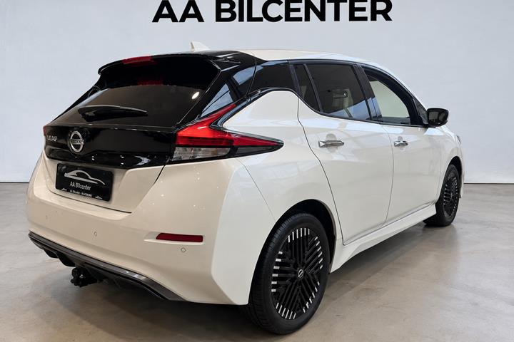 Hvid Nissan Leaf fra 2022