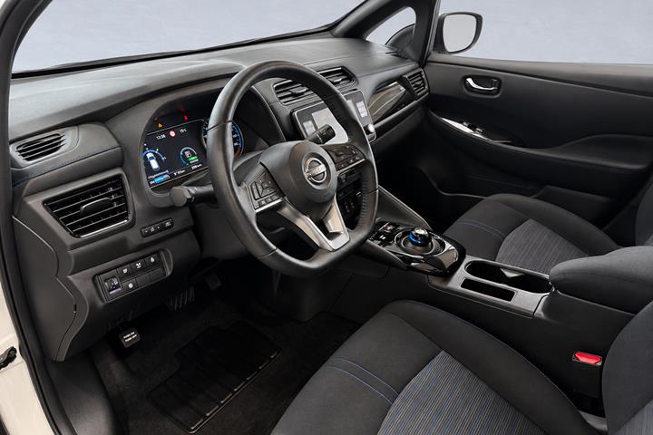 Hvid Nissan Leaf fra 2022