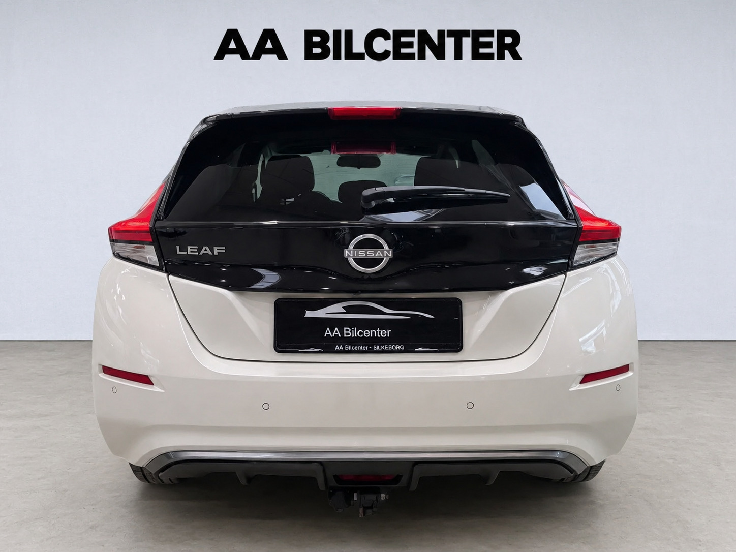 Hvid Nissan Leaf fra 2022