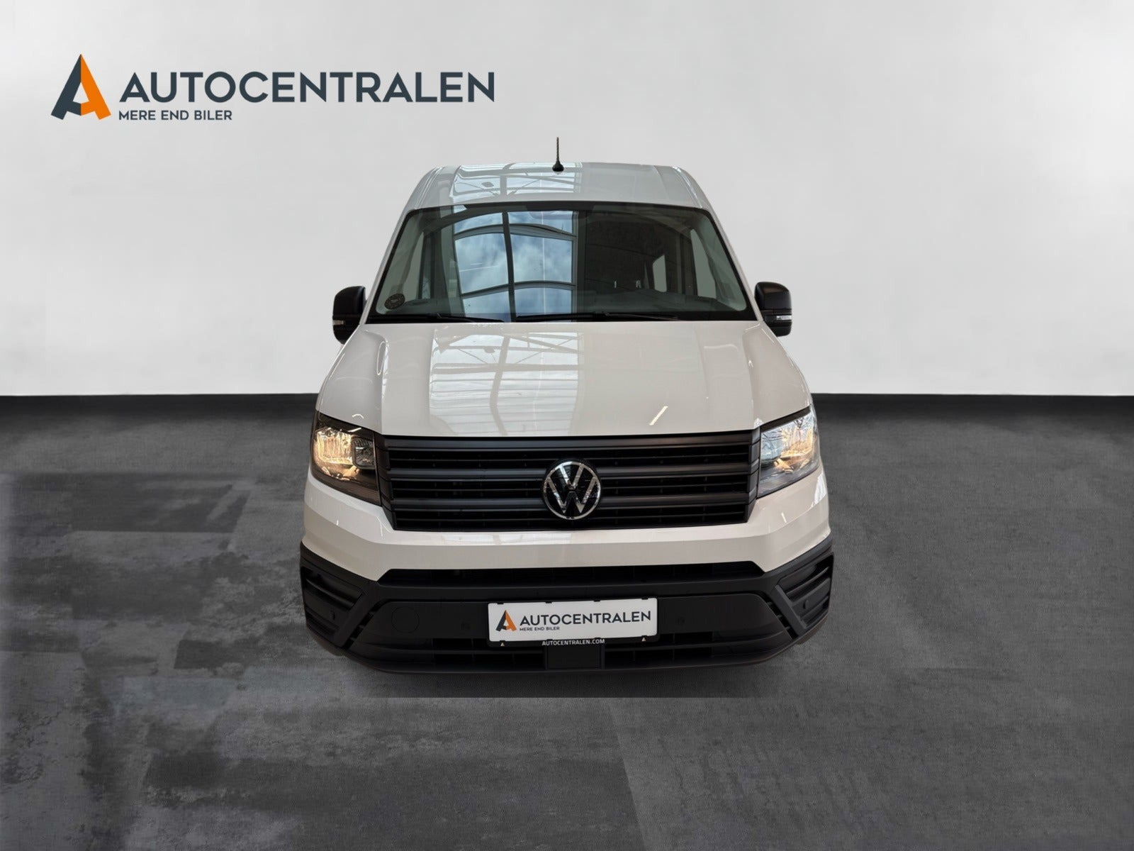 Hvid VW Crafter 35 fra 2025