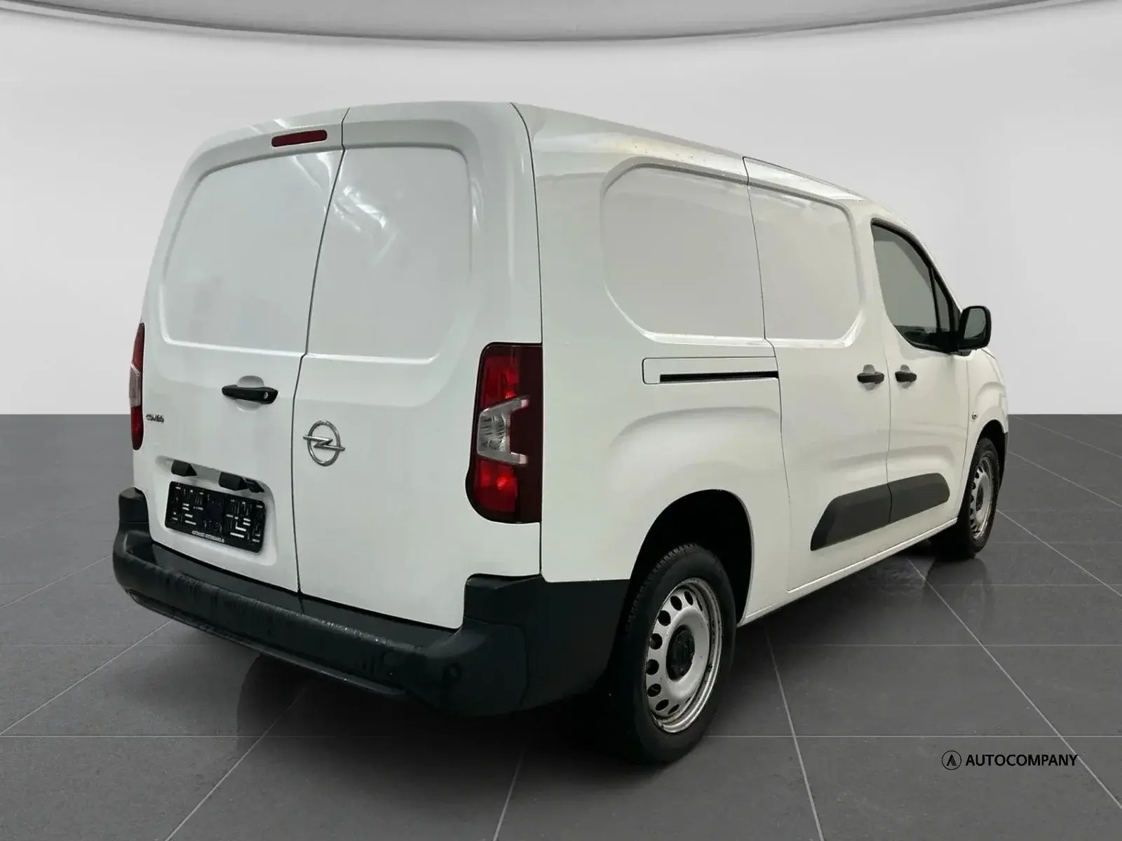 Hvid Opel Combo fra 2021