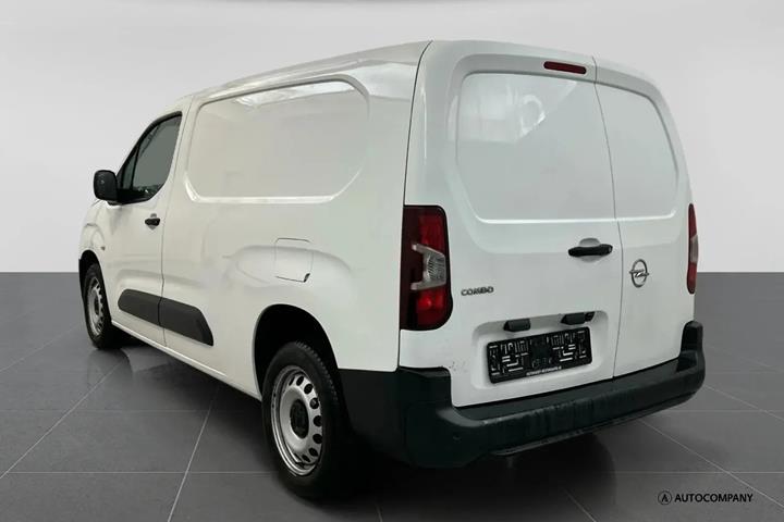 Hvid Opel Combo fra 2021