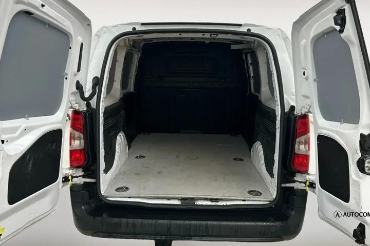 Hvid Opel Combo fra 2021