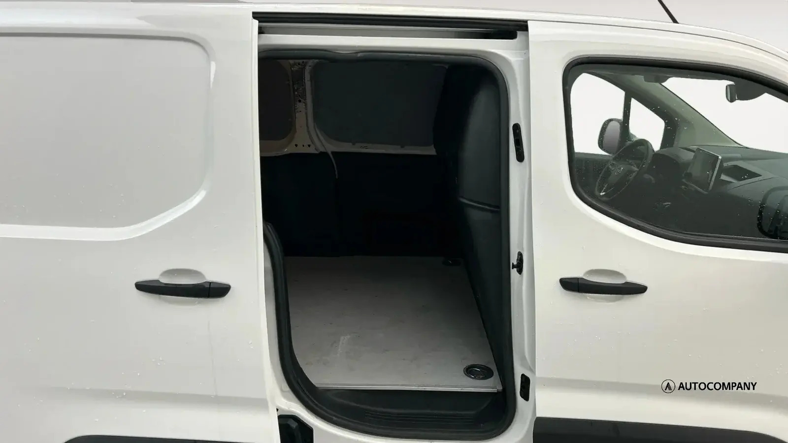 Hvid Opel Combo fra 2021