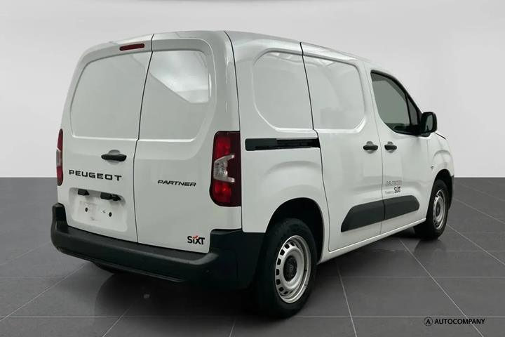 Hvid Peugeot Partner fra 2025