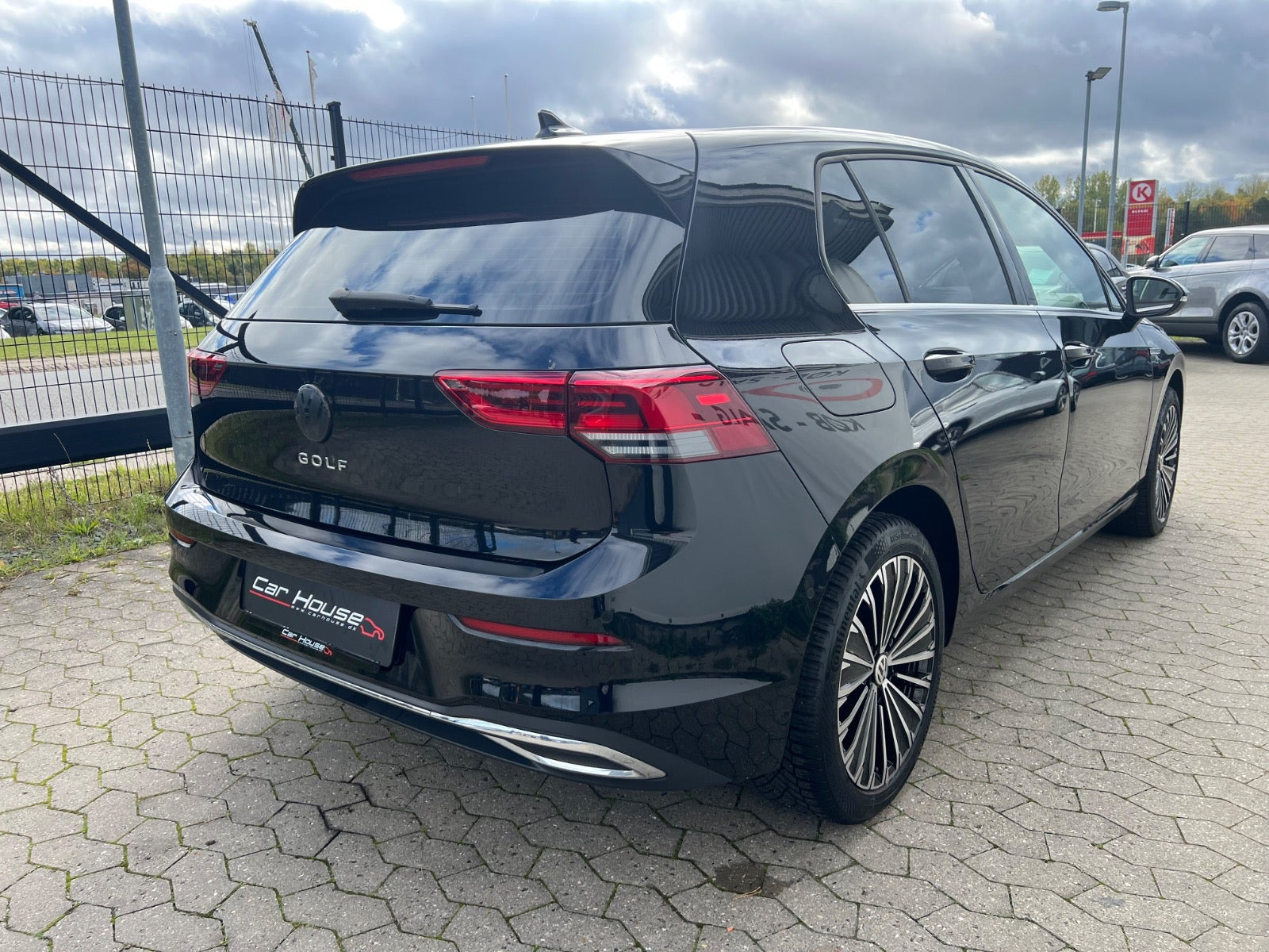 Sort VW Golf VIII fra 2024