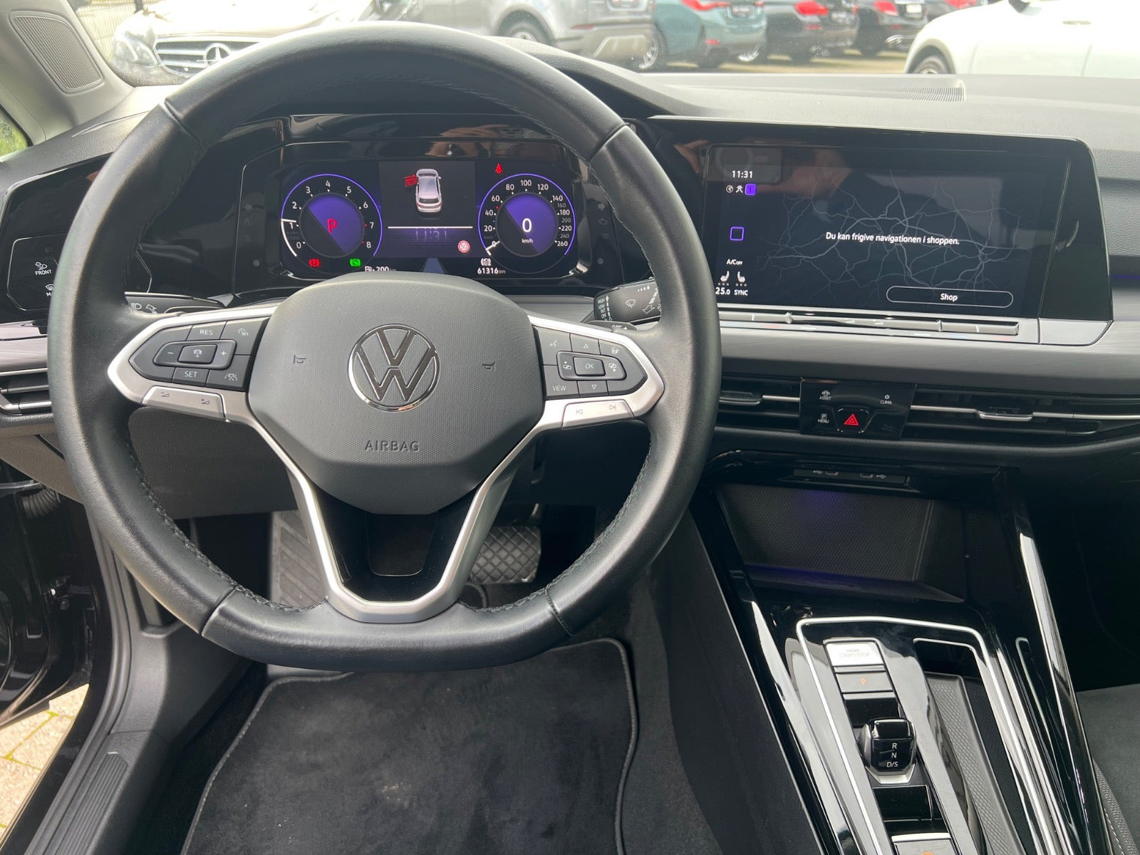 Sort VW Golf VIII fra 2024