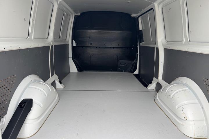 Hvid VW Transporter fra 2021