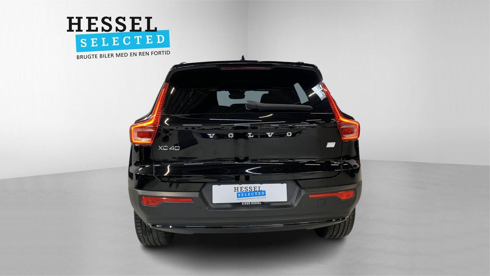 Sort Volvo XC40 fra 2023