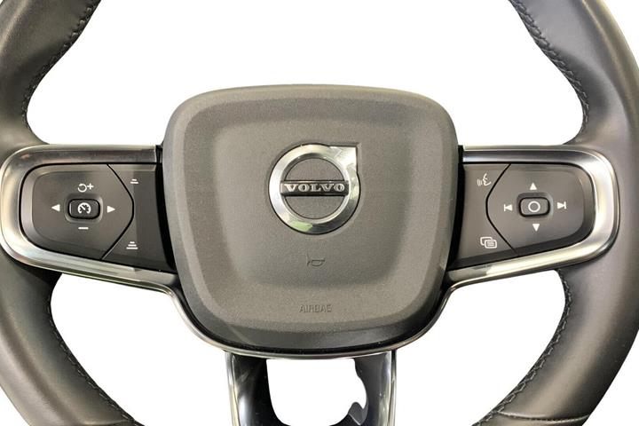 Sort Volvo XC40 fra 2023