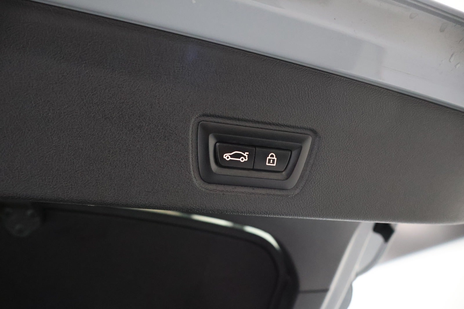 Grå BMW i4 fra 2023