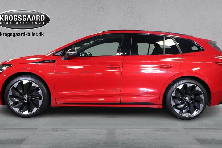 Rød Skoda Enyaq fra 2022
