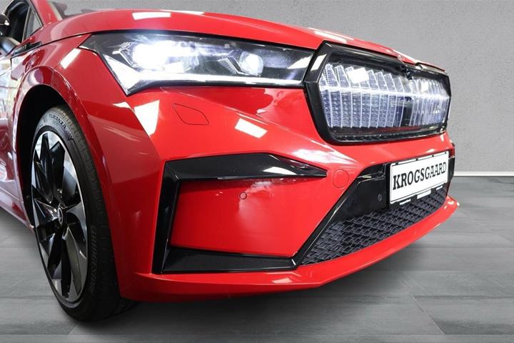 Rød Skoda Enyaq fra 2022