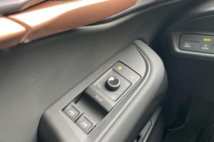 Sort Cupra Tavascan fra 2026