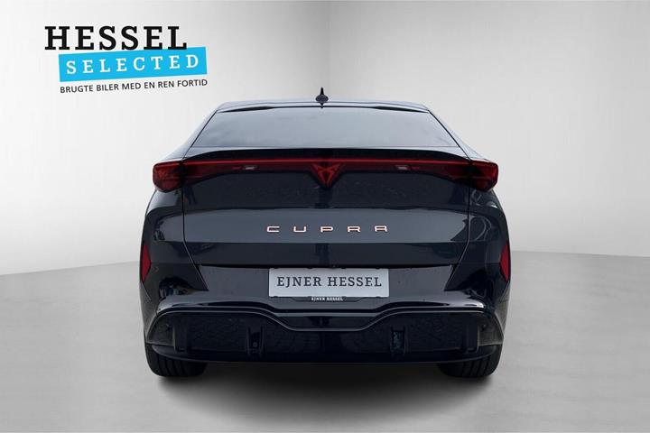 Sort Cupra Tavascan fra 2026