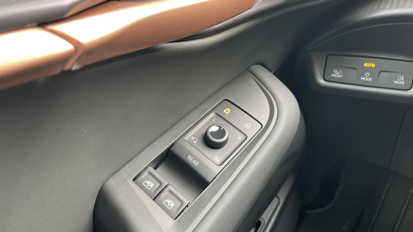 Sort Cupra Tavascan fra 2026