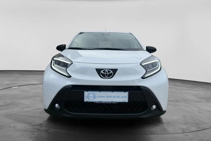 Hvid Toyota Aygo X fra 2024