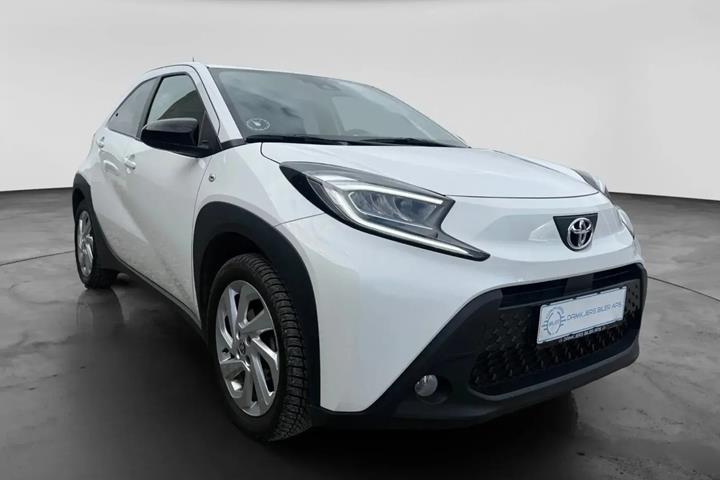 Hvid Toyota Aygo X fra 2024