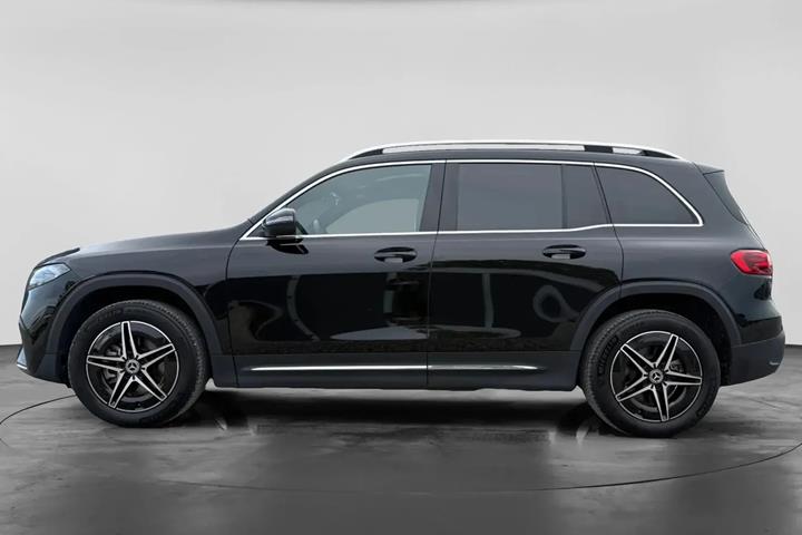Sort Mercedes EQB250+ fra 2024