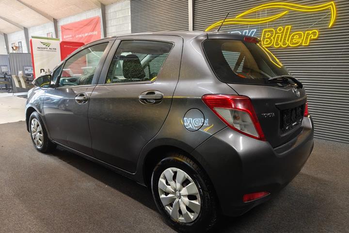 undefined Toyota Yaris fra 2012