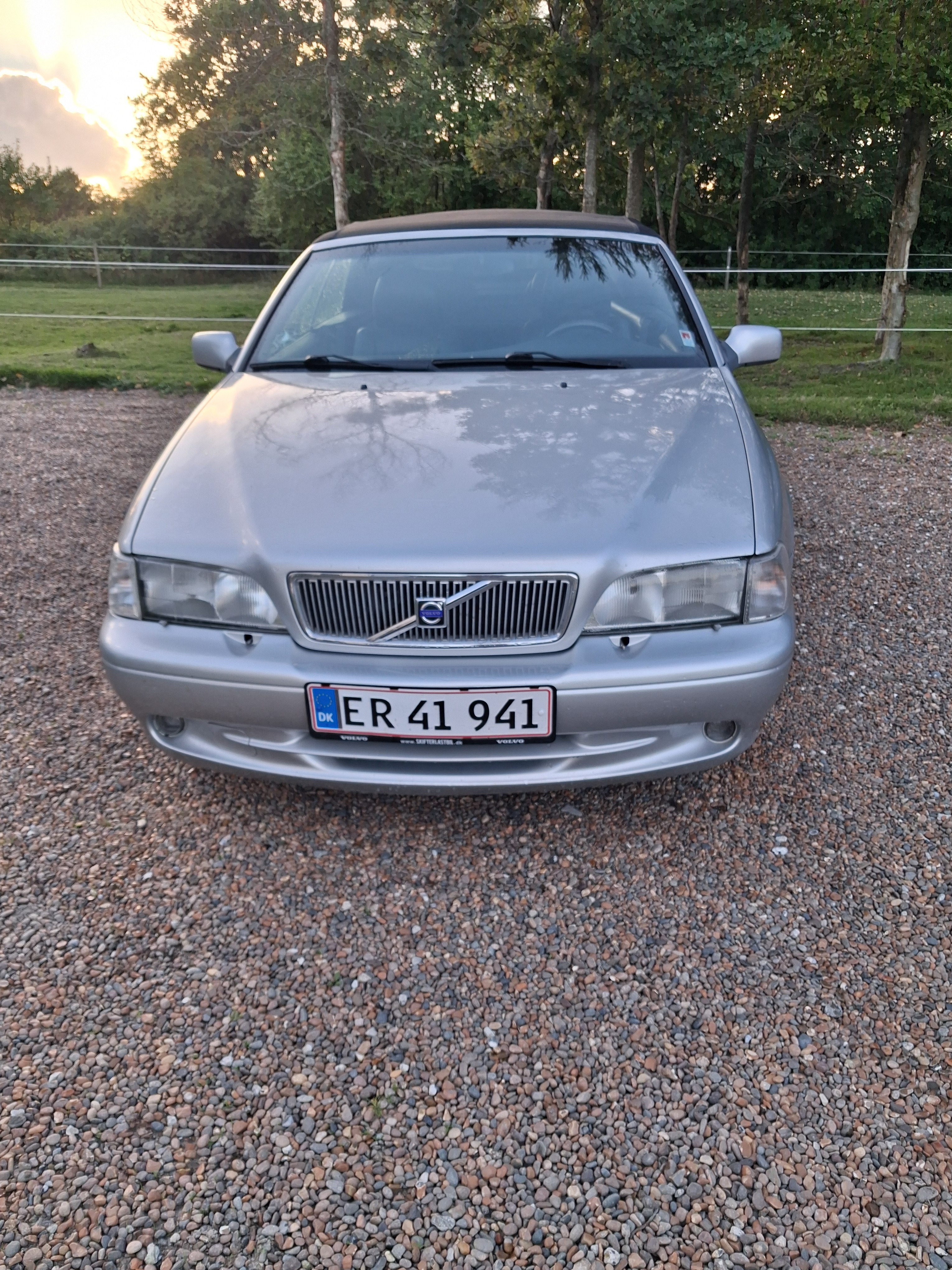 Sølv Volvo C70 fra 2001