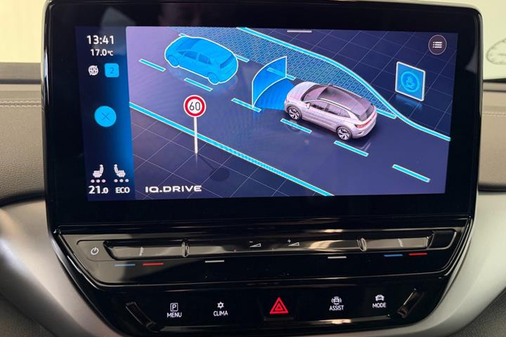 Blå VW ID.4 fra 2023