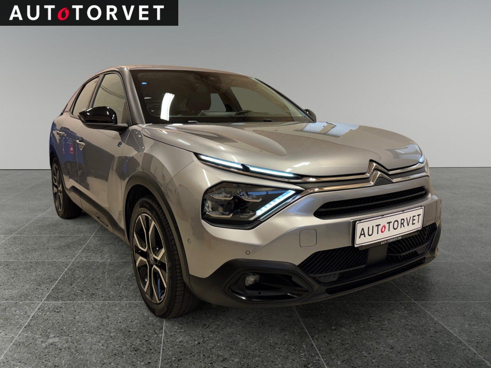 Grå Citroën ë-C4 fra 2021